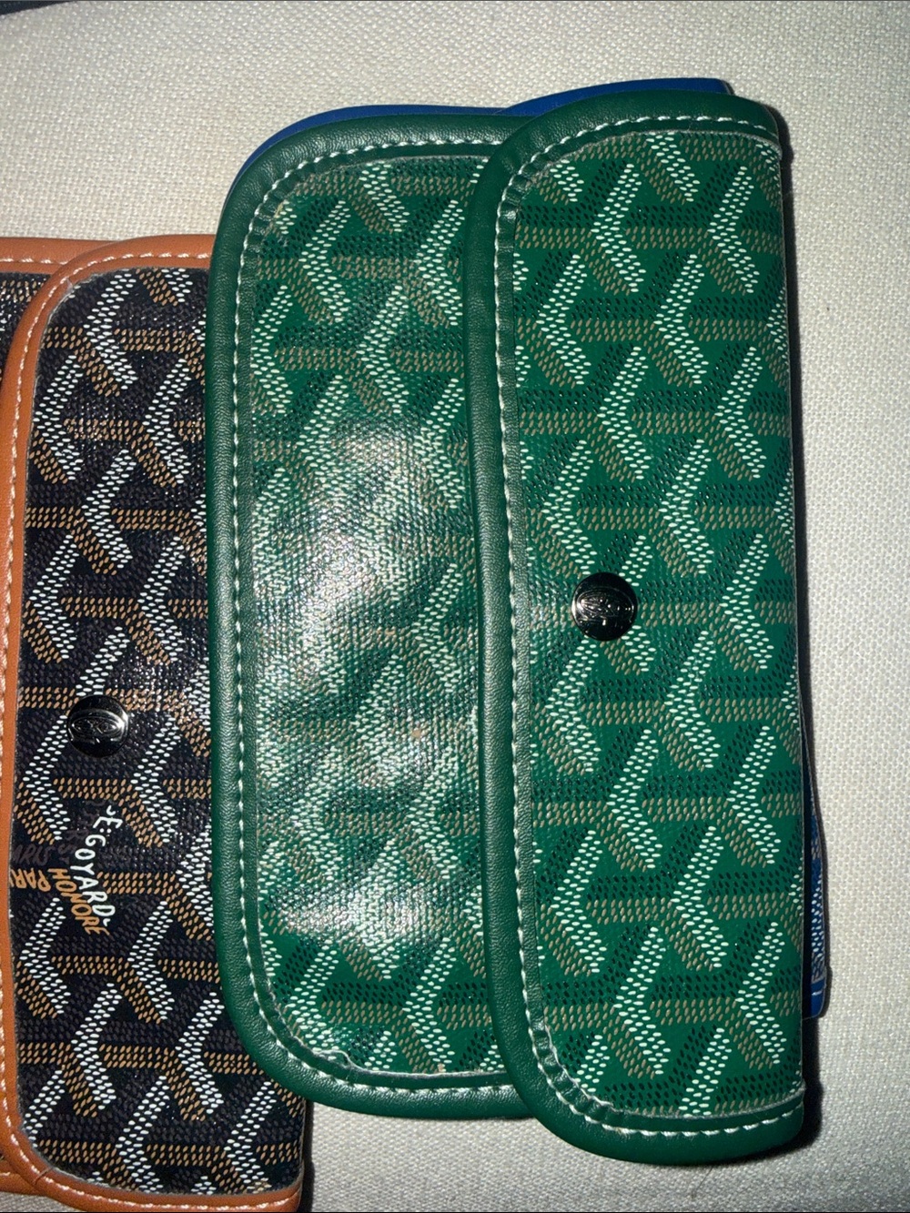 DH Gate -Inspired Tricolor Small Wallet Set - Brown, Blue & Green - Picture 9 of 11